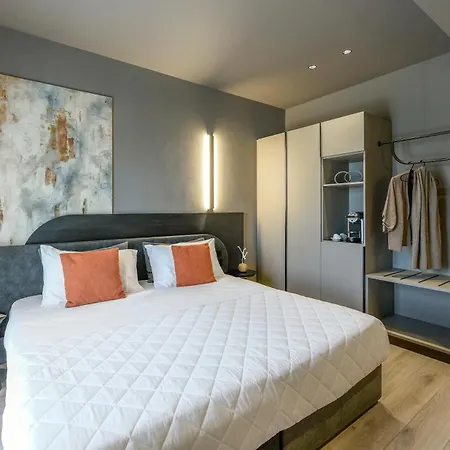 阿卡迪亚酒店 3*