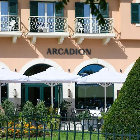 أركديون هوتل 3* Corfu (city)